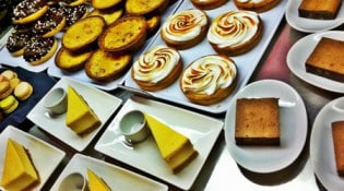 Express O Live - Cheesecake, crumble, brownie, donut, fondant ...