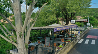 Ô Bistrot Des Lavandes - La terrasse