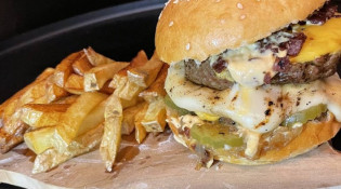 B Grill - Un burger, frites