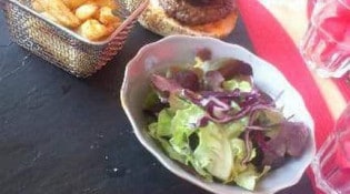 Le comptoir des saveurs - Un burger