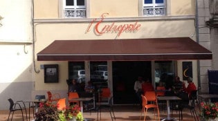 L 'entrepote - La facade