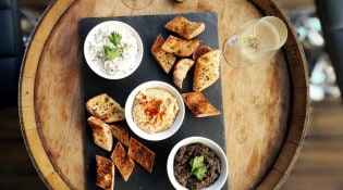 Le Bateau Ivre - Houmous, Tzatziki, Tapenade