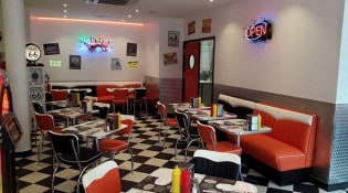 Flash Back - La salle de restauration 