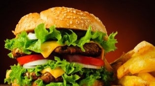 Flash Back - Un burger avec des frites