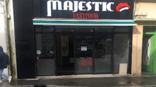 Majestic Fast food - La façade