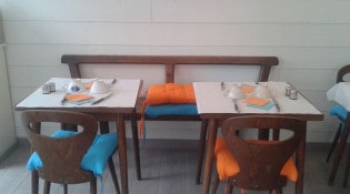 La crêperie la concarne - Autre vue de la salle