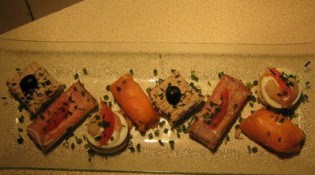 Le Cabellou - Une assiette de la maison