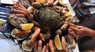Le Petit Bac - Un plateau de fruits de mer