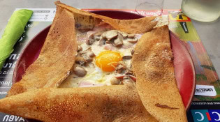 Le Rocher - Une crêpe