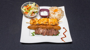 Mésopota'Nîmes - Assiette de brochettes mixtes