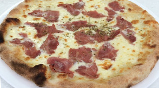Pizza Du Bois Des Espeisses - Une pizza