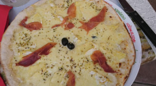 Pizzeria L'Aventure - Un pizza