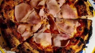 La Fontaine Dei Sapori - Une pizza