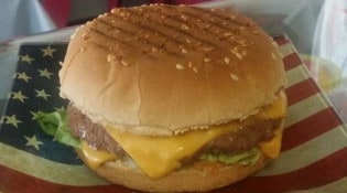 Lucky Cat - Un burger