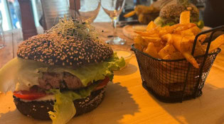 Le 423 - Un burger