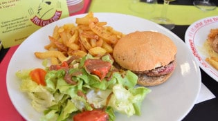 Pere casse croute - Le casse croûte du chef et ses frites maison.