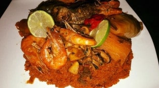 La cuisine de Marie Madeleine - Riz au poisson à la sénégalaise, légumes et gambas