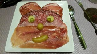Le grenier de Pépé - Une assiette