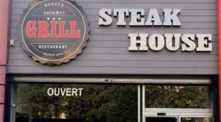 Steak House - La façade du restaurant