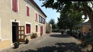 L'Enclos - La façade du restaurant