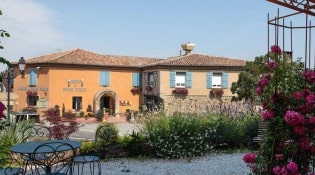 Auberge du Poids Public - La façade du restaurant