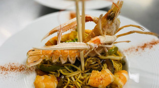 Brasserie des Caouecs - Wok de crevettes et sa langoustine en hirondelle