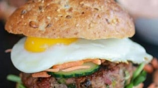 Banh Mi 31 - Le burger au porc haché mariné