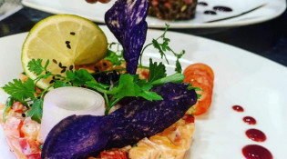 La Fabriek à Tartare - Tartare de saumon gravelax, brunoise de poivron, crème citron vert