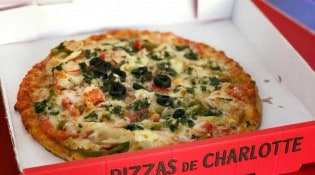 Les Pizzas de Charlotte - Une pizza