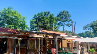 Chez Bardou - La terrasse