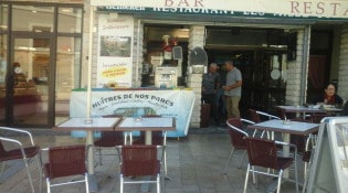 Lé Fé Bassin - La façade du restaurant