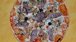 Don Camillo - Une pizza