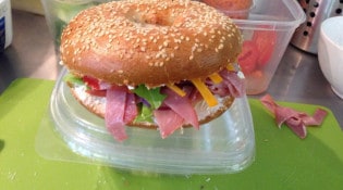 Sur Le Pouce - Bagel copieux 