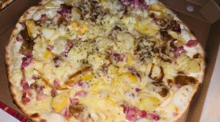 Le Petit Bistrot - Une pizza