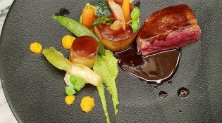 La Table d'Émilie - Un filet de boeuf aubrac fumet au foin et à l'hêtre