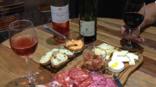 Une Bouteille à la Mer - Tapas