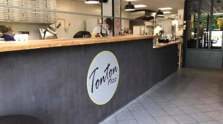 Tonton Pizz' - La salle de restauration