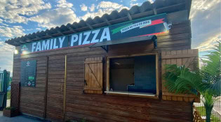 Familly Pizza - La façade