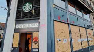 Starbucks Coffee - La façade