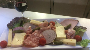 Le P'tit Bouchon - Une assiette