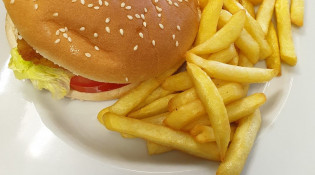 Cafe Des Sports - Un burger, frites