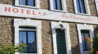 Les Charmettes - La façade du restaurant