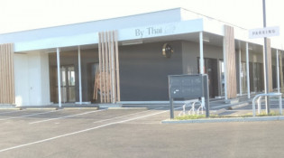 By Thaï - La façade