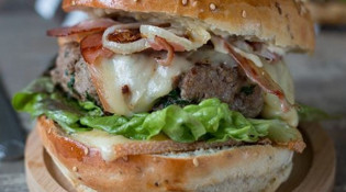 Le relais de Moulins - Un burger