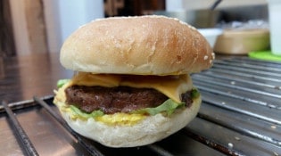 Le Paddock Café - Un burger