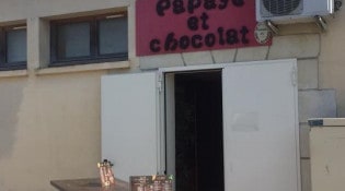 Papaye et Chocolat - La façade du restaurant 