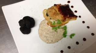 La Part Des Anges - Un feuilleté foie gras, champignons et truffe.