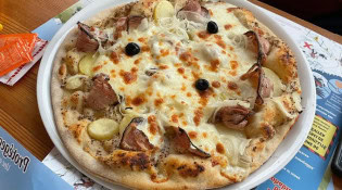 Chez Noute - Une pizza