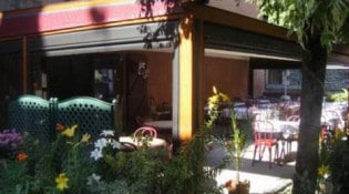 Chez les filles - la terrasse