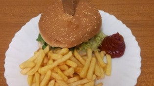 Flotti snack - Un burger et frite